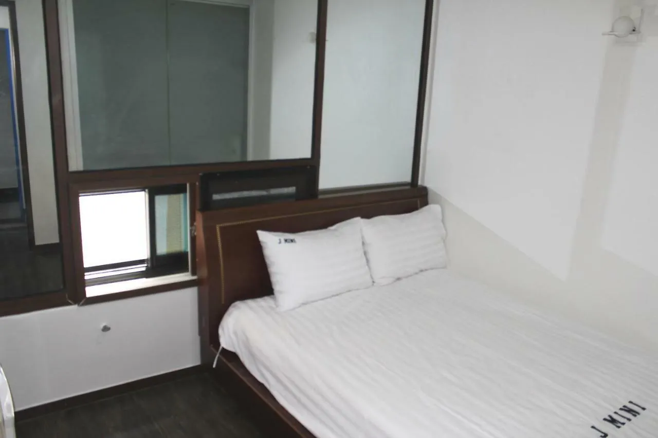 **  J Mini Hotel Jongno Insadong Seoul South Korea